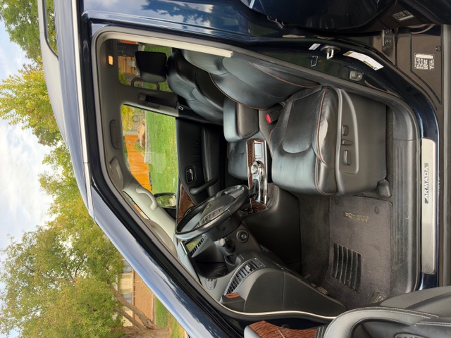 Used 2019 Nissan Armada Platinum w/ Captain's Chairs Package AWD/4WD image 6