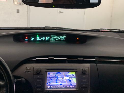 Used 2012 Toyota Prius Four FWD image 15
