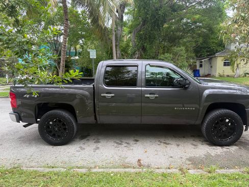Used 2011 Chevrolet Silverado 1500 LS AWD/4WD image 1