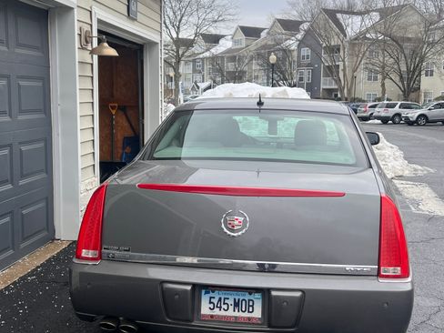 Used 2008 Cadillac DTS image 6