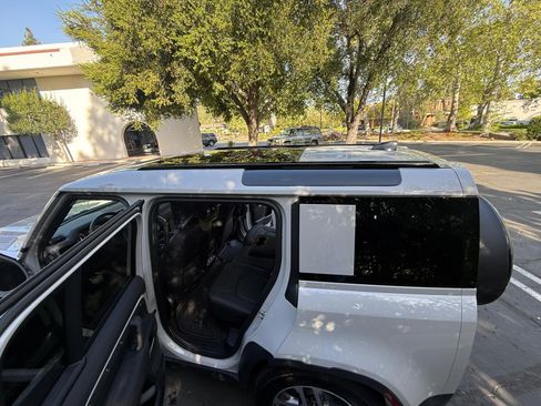 Used 2026 Land Rover Defender 110 S image 13