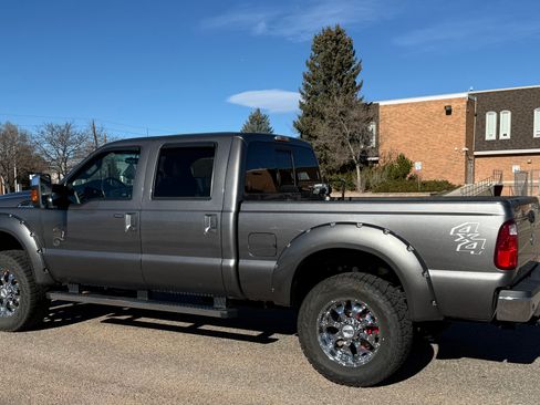 Used 2011 Ford F350 Lariat w/ Lariat Interior Pkg image 5