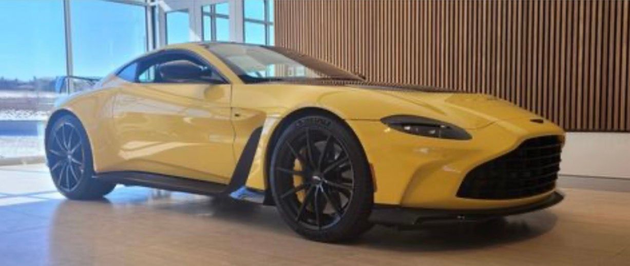 Used 2023 Aston Martin V12 Vantage RWD image 1