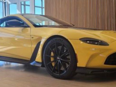 Used 2023 Aston Martin V12 Vantage RWD image 1