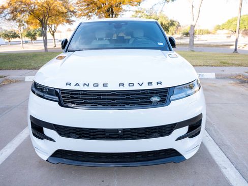 Used 2025 Land Rover Range Rover Sport Dynamic SE image 8