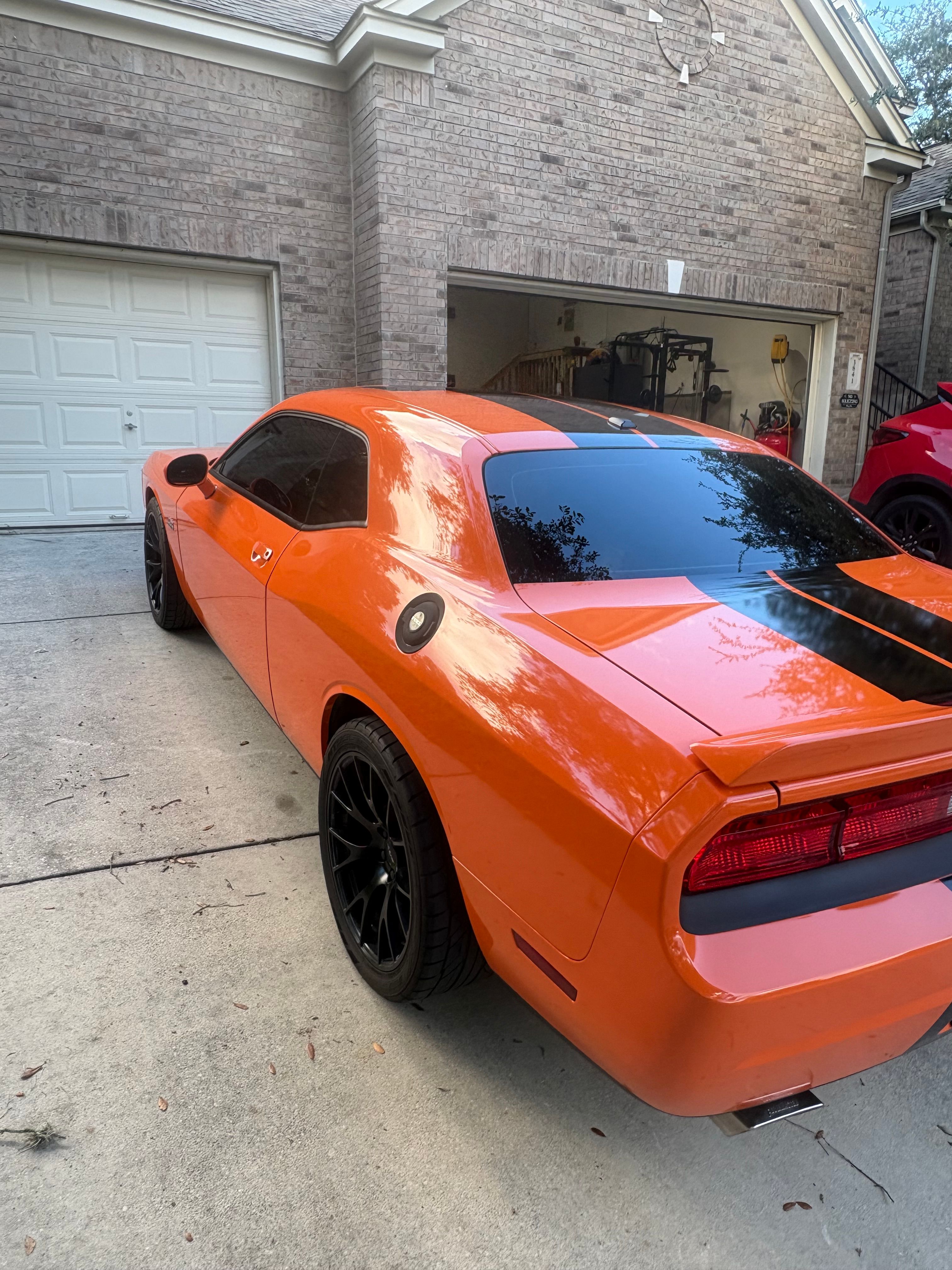 Used 2012 Dodge Challenger SRT8 w/ Premium Sound Group RWD image 4