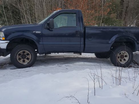 Used 2004 Ford F350 XL image 9