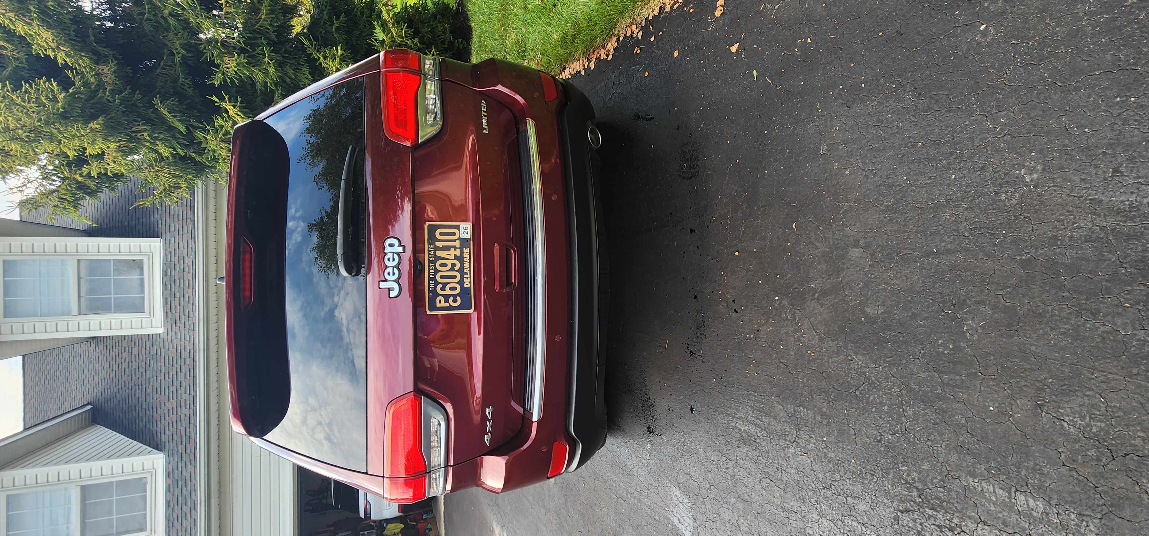 Used 2016 Jeep Grand Cherokee Limited AWD/4WD image 5