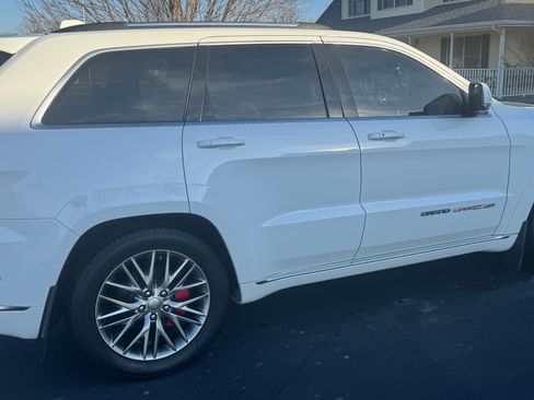 Used 2017 Jeep Grand Cherokee Summit w/ Platinum Series Group image 2