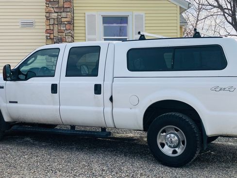 Used 2007 Ford F250 XLT image 1