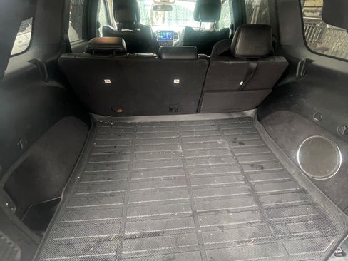 Used 2012 Jeep Grand Cherokee Laredo image 15