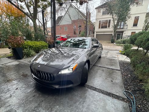 Used 2018 Maserati Quattroporte S Q4 image 1