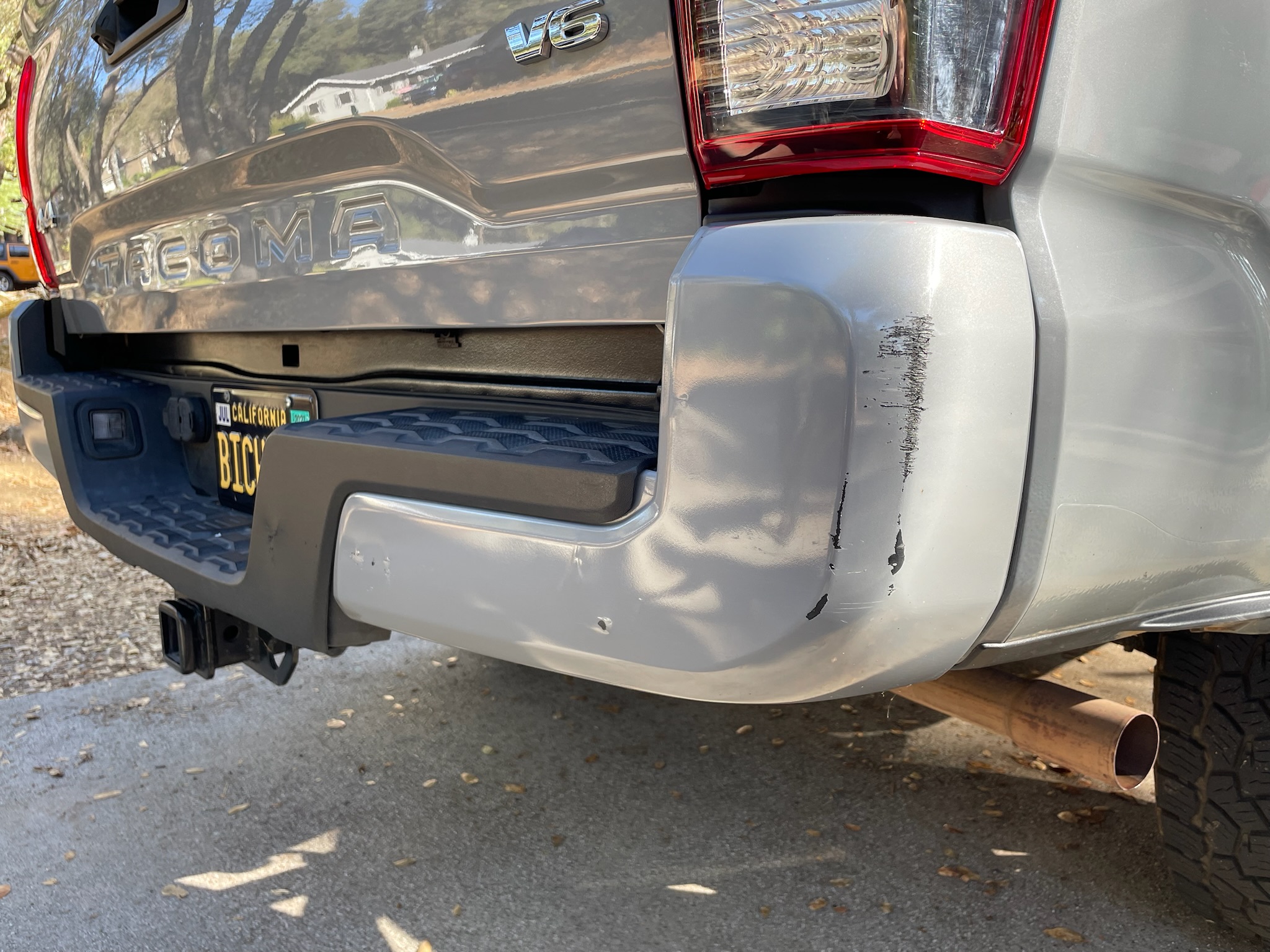 Used 2020 Toyota Tacoma SR5 w/ Technology Package AWD/4WD image 28