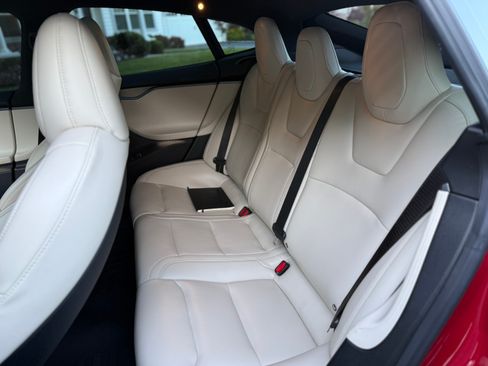 Used 2020 Tesla Model S Long Range Plus AWD/4WD image 8
