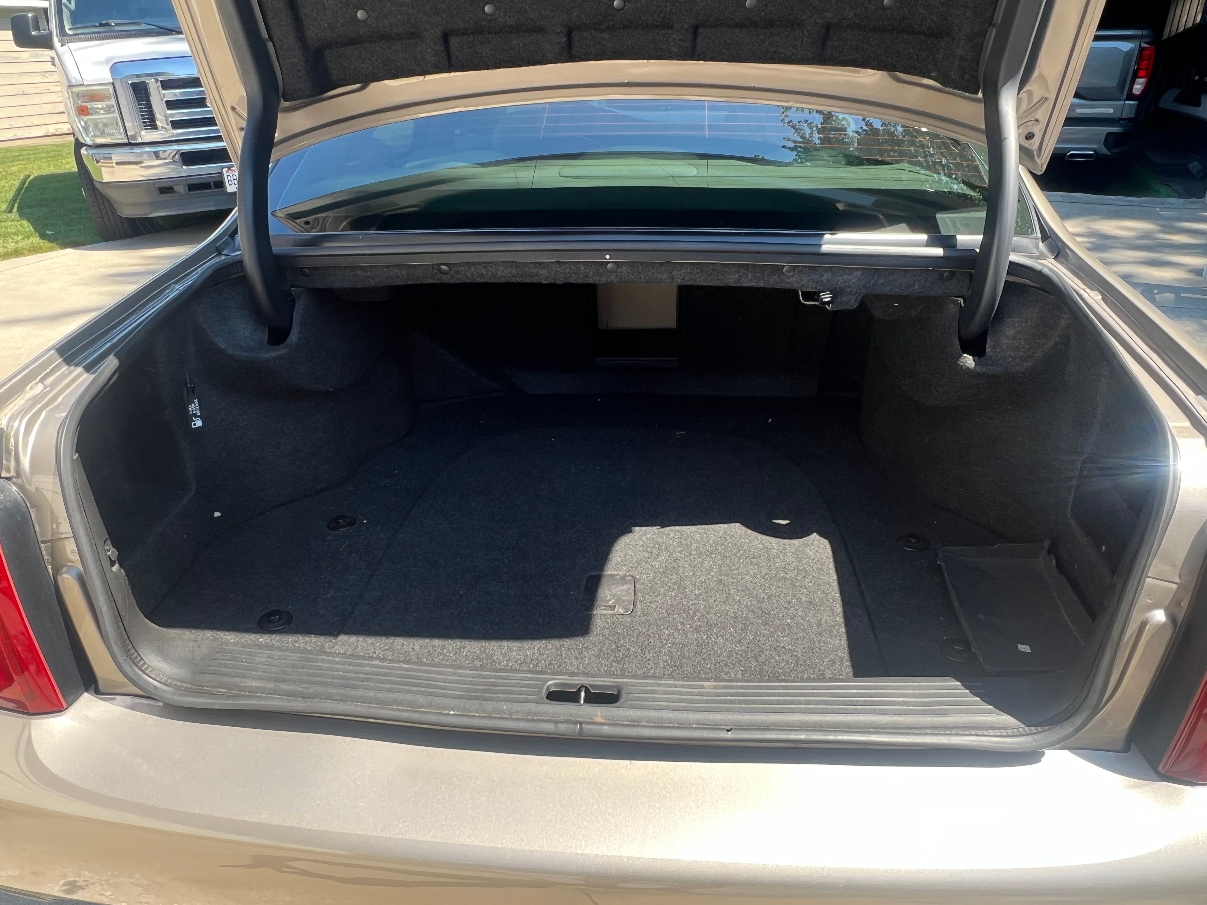 Used 2002 Cadillac De Ville FWD image 14