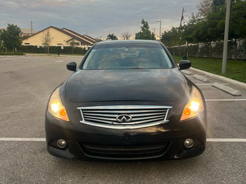 Used 2013 INFINITI G37 Journey image 2