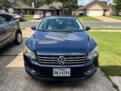 Used 2012 Volkswagen Passat TDI SE FWD image 1