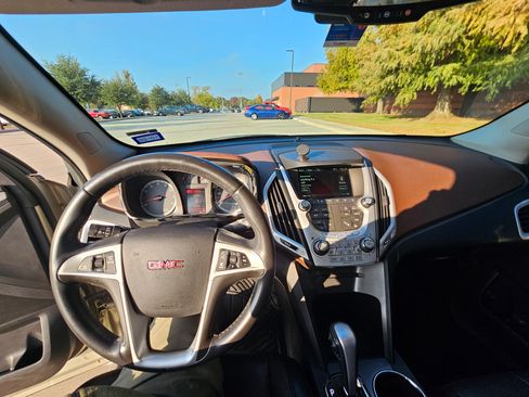 Used 2014 GMC Terrain SLT image 17