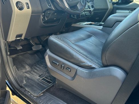 Used 2016 Ford F250 Lariat w/ Lariat Interior Package image 17