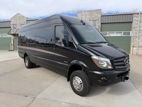 Used 2016 Mercedes-Benz Sprinter 3500 image 6