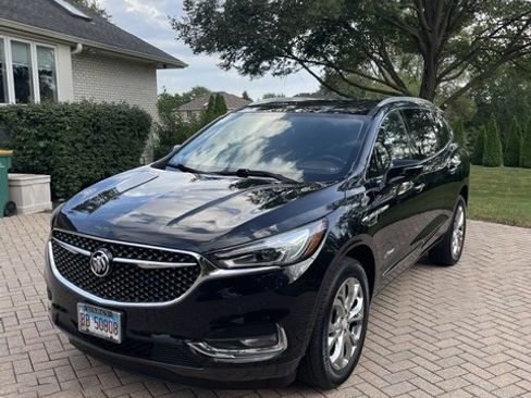 Used 2018 Buick Enclave Avenir w/ Avenir Technology Package AWD/4WD image 9