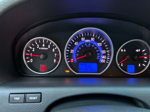 Used 2012 Hyundai Veracruz Limited w/ Navigation Pkg image 14