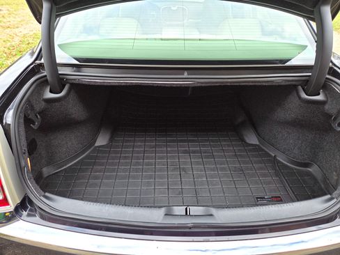 Used 2012 Chrysler 300 Limited image 9