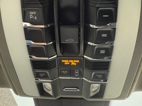 Used 2013 Porsche Panamera image 20