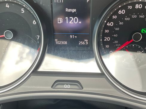 Used 2018 Volkswagen Atlas S FWD image 9