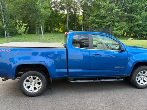 Used 2020 Chevrolet Colorado LT AWD/4WD image 8