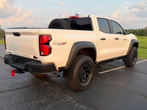 Used 2025 Chevrolet Colorado ZR2 w/ ZR2 Bison Edition AWD/4WD image 5