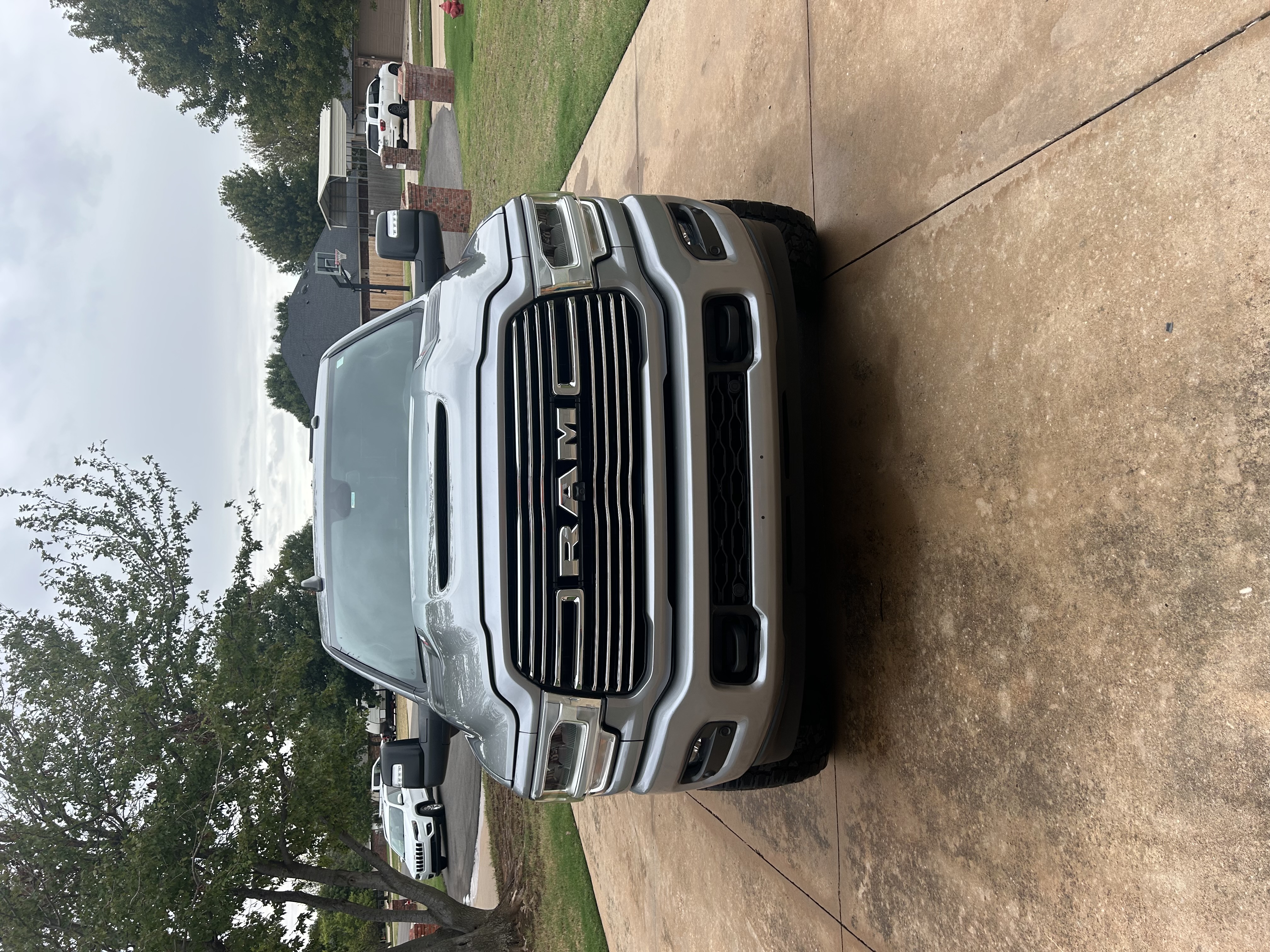 Used 2024 RAM 2500 Laramie w/ Sport Appearance Package AWD/4WD image 5