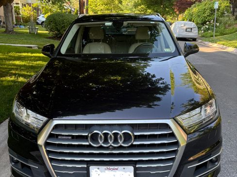 Used 2018 Audi Q7 3.0T Prestige AWD/4WD image 2