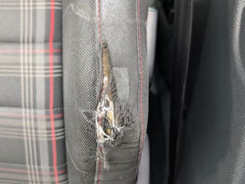 Used 2018 Volkswagen GTI SE image 27