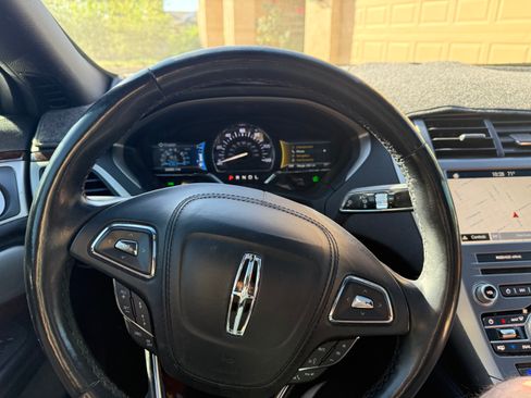 Used 2019 Lincoln MKZ Reserve w/ Luxury Package image 5