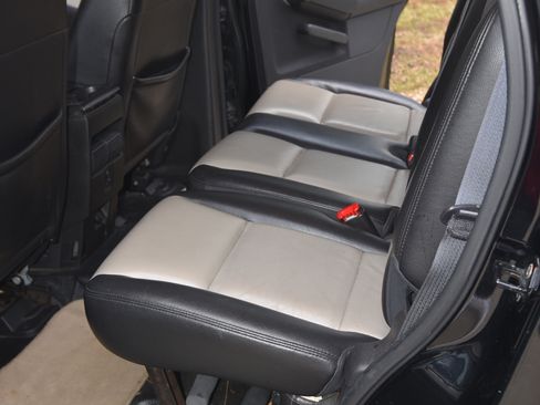 Used 2009 Ford Explorer Sport Trac Limited image 9