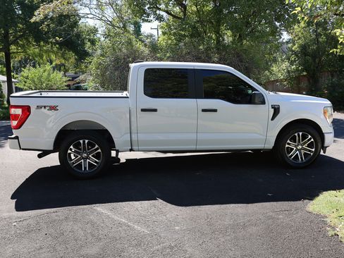 Used 2021 Ford F150 XL w/ STX Appearance Package image 4