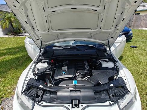 Used 2011 BMW 328i Convertible image 16