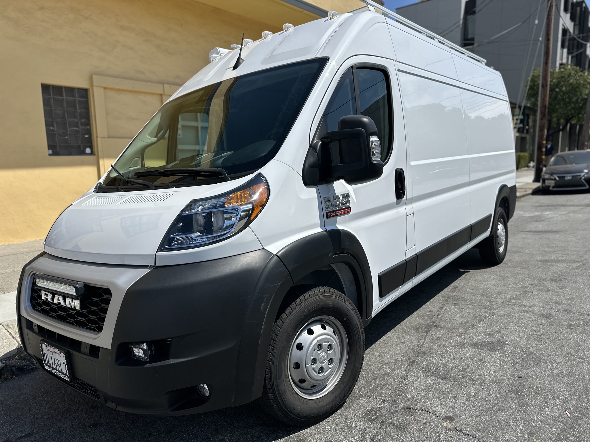 Used 2022 RAM ProMaster 2500 w/ Interior LED Lighting Group FWD image 11