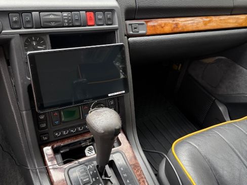 Used 1997 Land Rover Range Rover HSE image 9