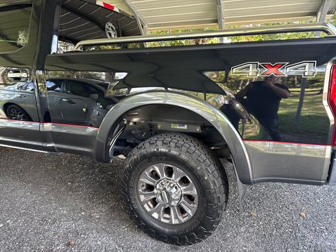 Used 2019 Ford F350 Lariat w/ Lariat Ultimate Package image 8