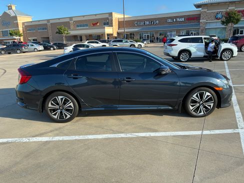 Used 2016 Honda Civic EX-L image 6