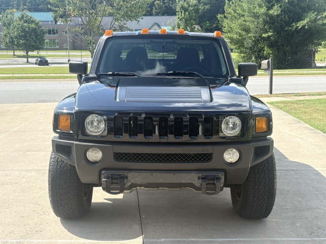 Used 2009 HUMMER H3T AWD/4WD image 1