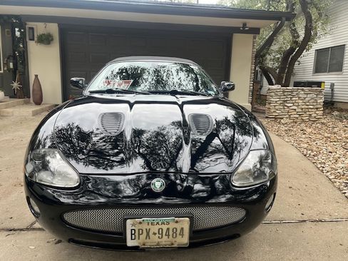 Used 2006 Jaguar XK8 Convertible image 2