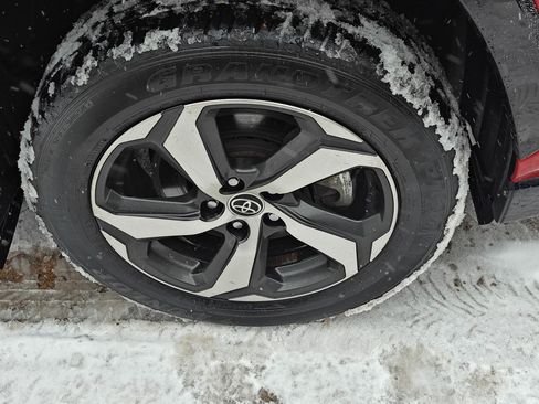 Used 2022 Toyota RAV4 SE w/ Weather & Moonroof Package image 16