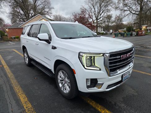 Used 2021 GMC Yukon SLT image 9