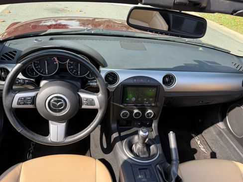 Used 2011 MAZDA MX-5 Miata Grand Touring image 16