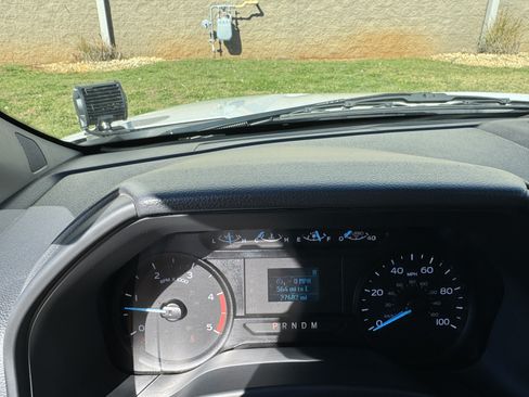 Used 2022 Ford F250 XL image 12