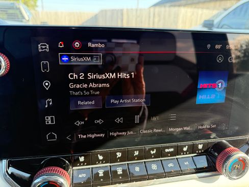 Used 2024 GMC Canyon AT4X w/ AT4X AEV Edition AWD/4WD image 18