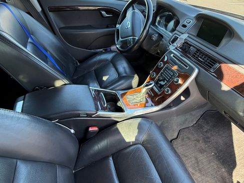 Used 2014 Volvo XC70 3.2 image 9